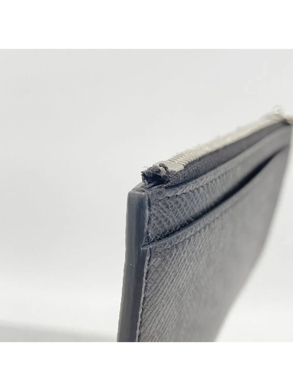 Louis Vuitton Taiga Coin Card Holder Ardoise